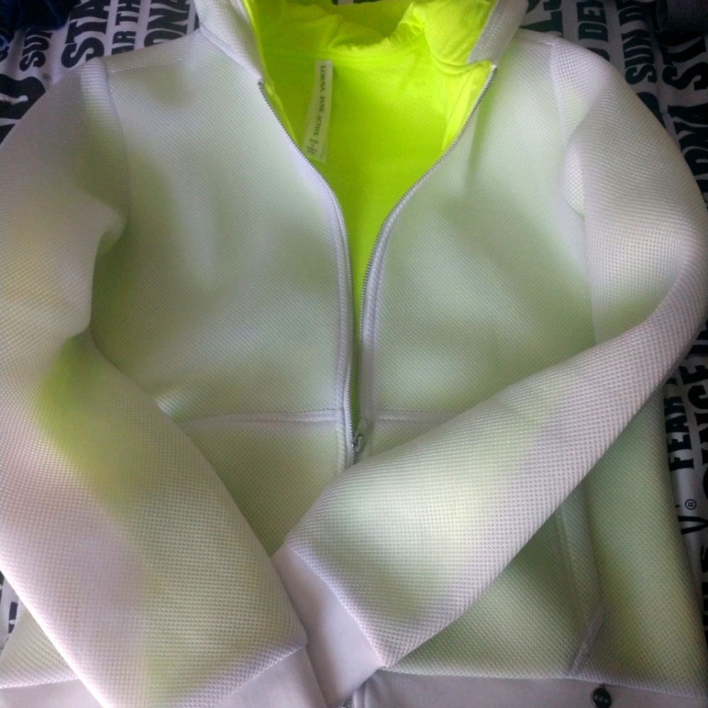 Lorna Jane Active Zip up